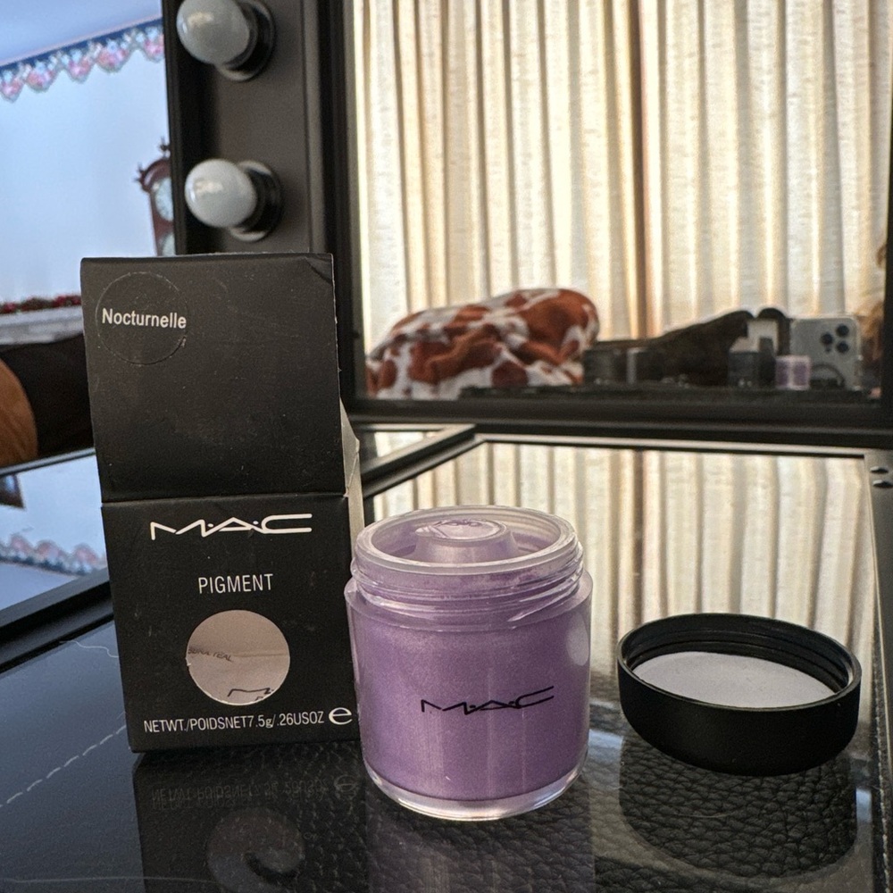 NEW MAC PIGMENT EYESHADOW